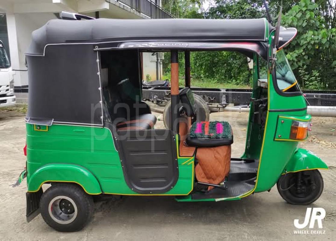 Advertisement image 6