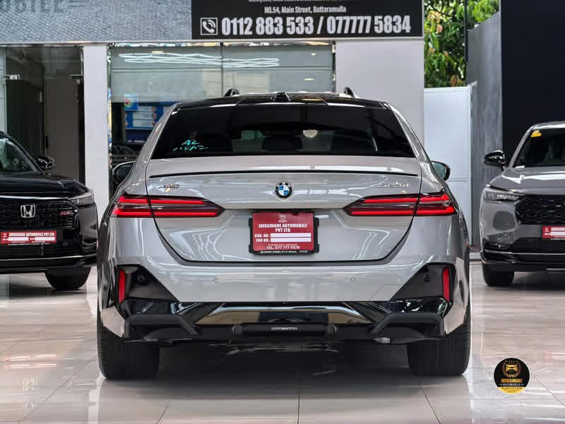 BMW 520D 2025 - சான்றளிக்கப்பட்டது கார் sale in Sri Lanka - patpat.lk