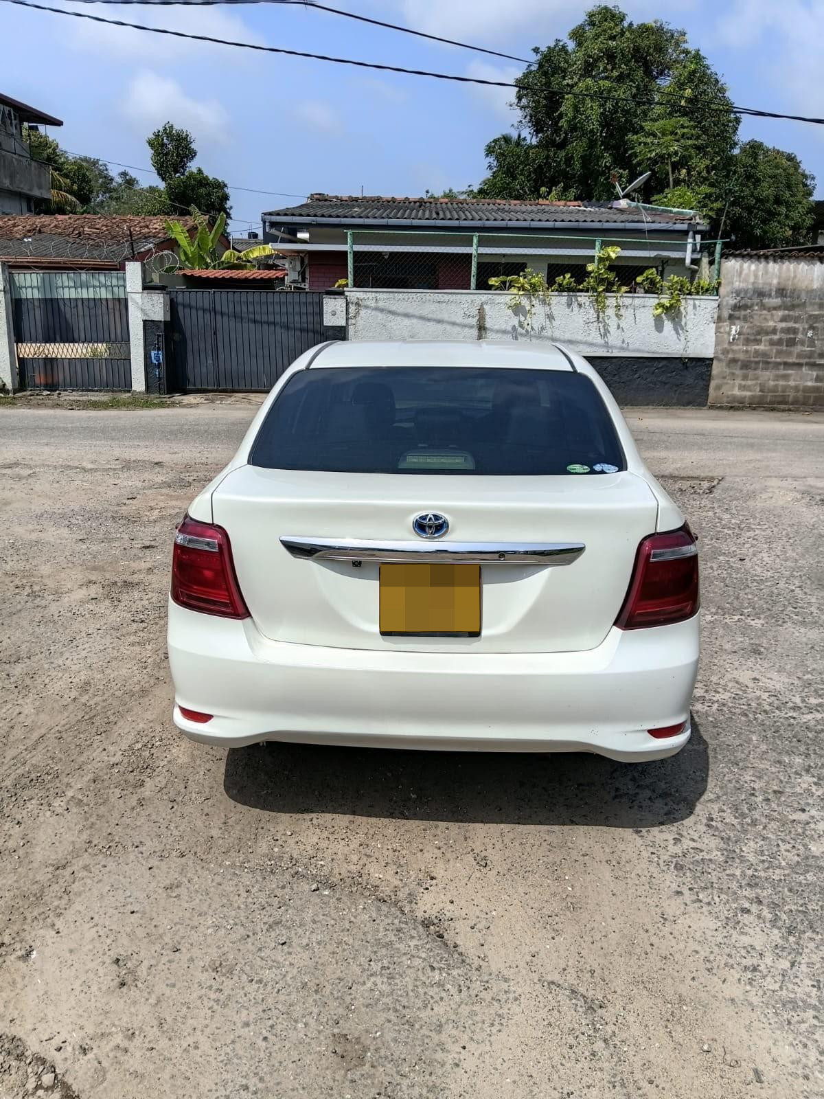 Toyota Axio 2015 - Used Car sale in Sri Lanka - patpat.lk