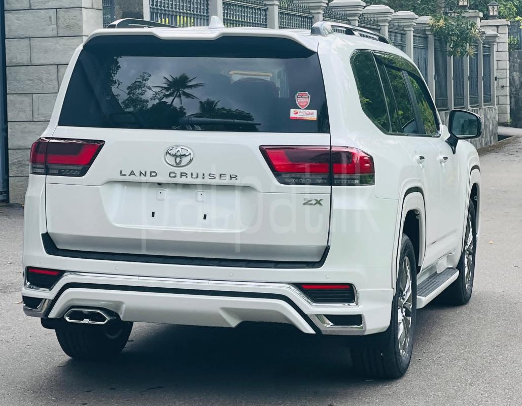 Toyota Land Cruiser 2025 - Brand New SUV sale in Sri Lanka - patpat.lk