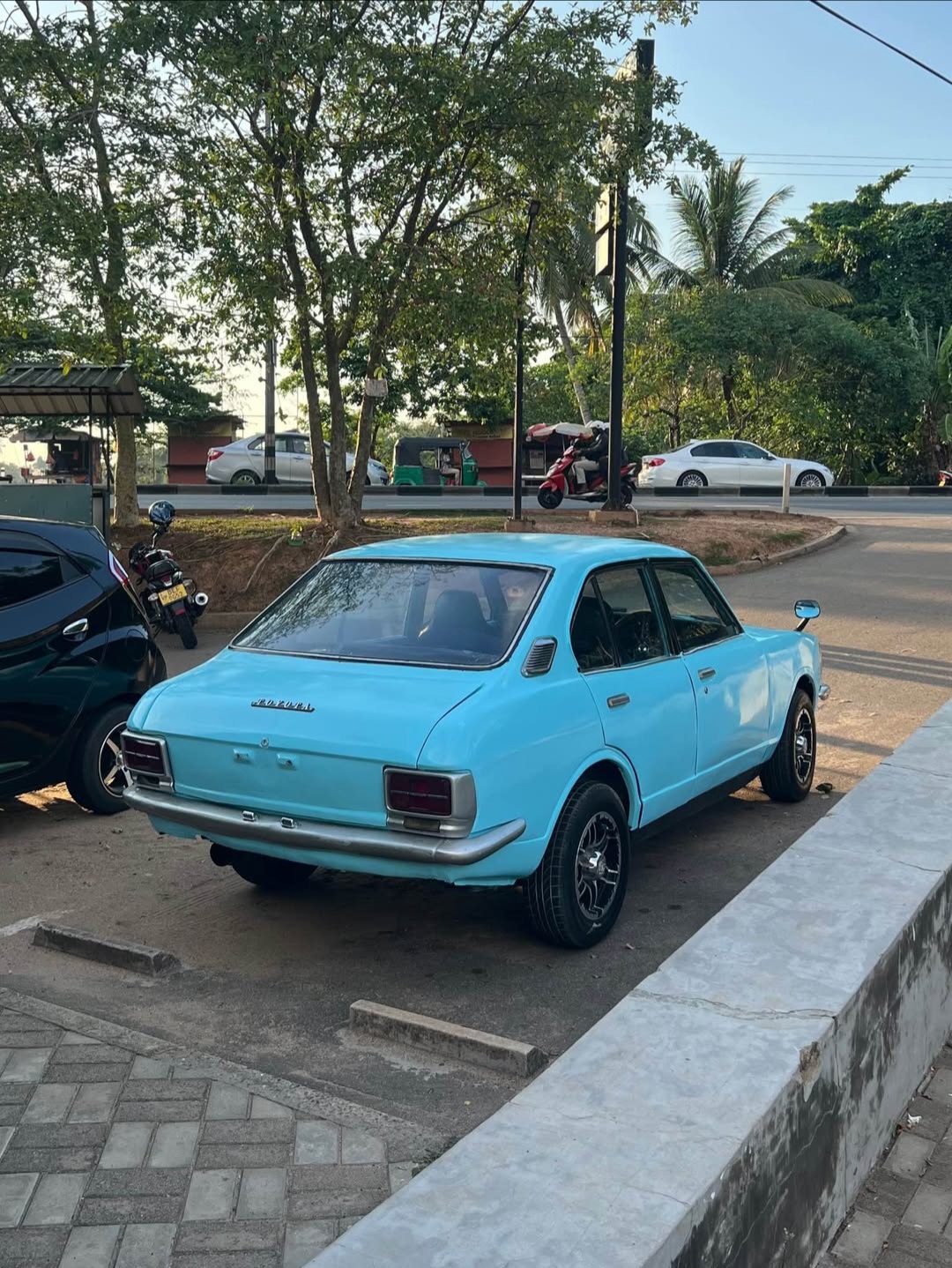 Toyota Corolla 1971 - பயன்படுத்தப்பட்டது கார் sale in Sri Lanka - patpat.lk