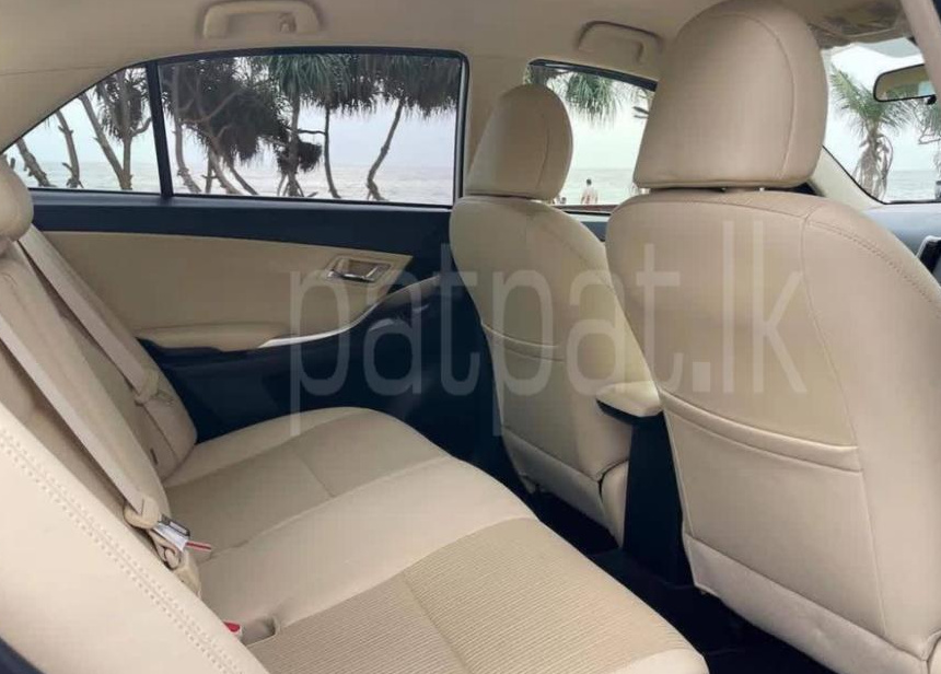 Toyota Premio 2018 - பயன்படுத்தப்பட்டது கார் sale in Sri Lanka - patpat.lk