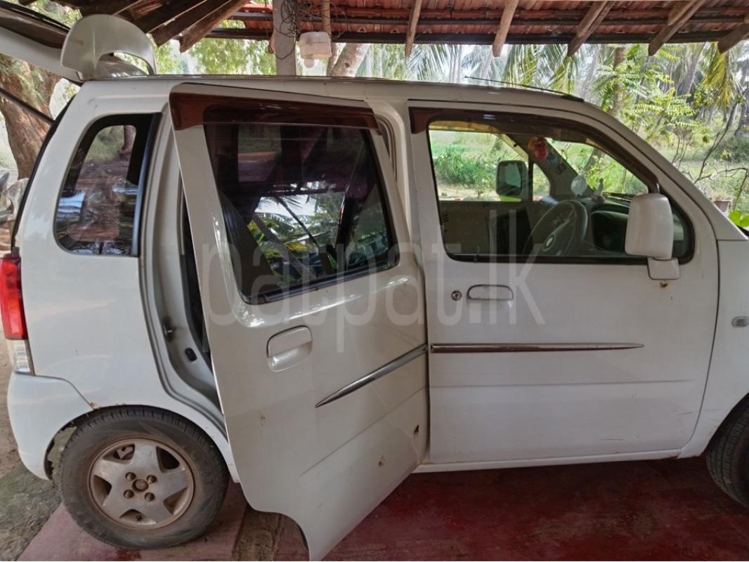 Advertisement image 3