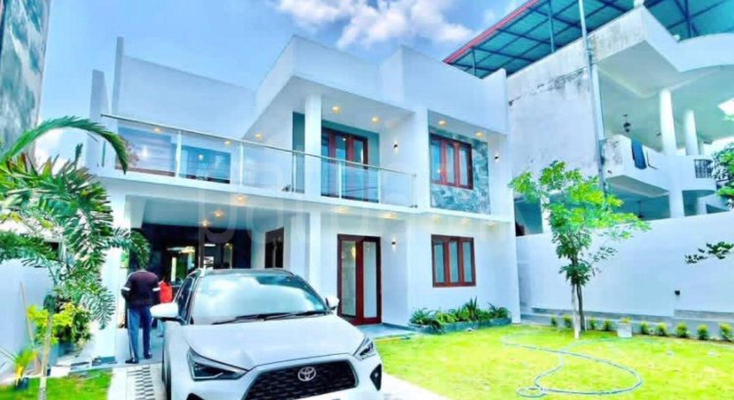 House for Sale in Athurugiriya
