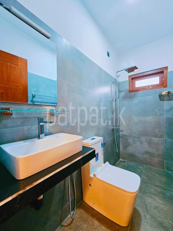 House for Sale in Athurugiriya