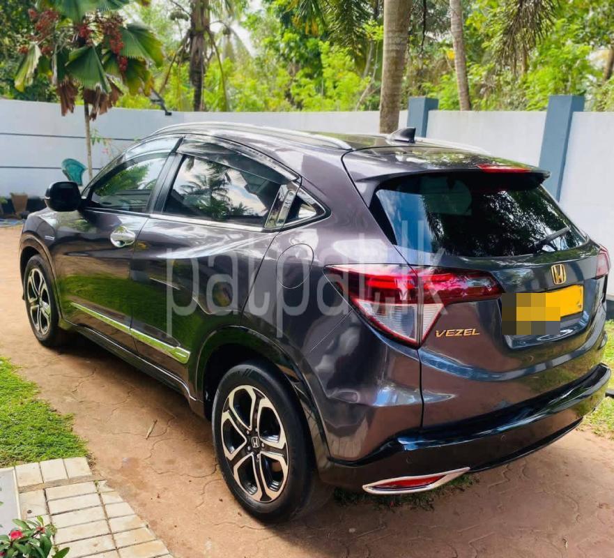 Honda Vezel 2014 - பயன்படுத்தப்பட்டது SUV sale in Sri Lanka - patpat.lk
