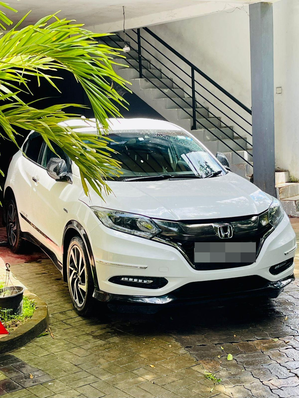 Honda Vezel 2018 ads-image-1