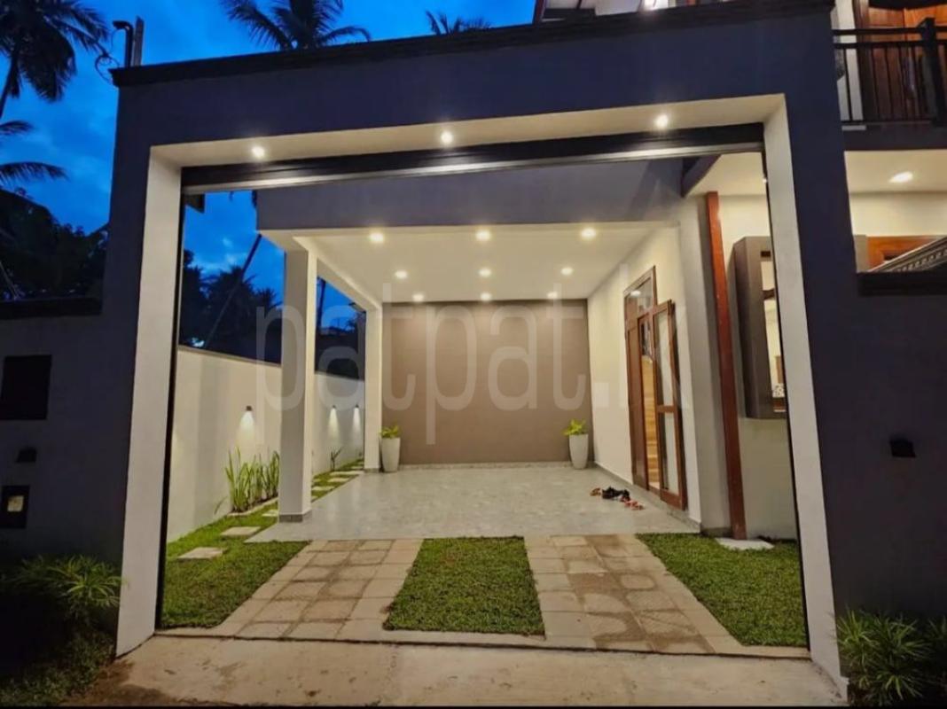 Advertisement image 3