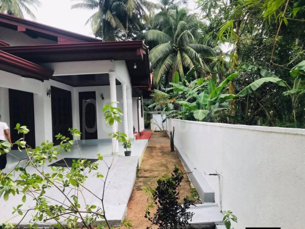 House for Sale in Nittambuwa