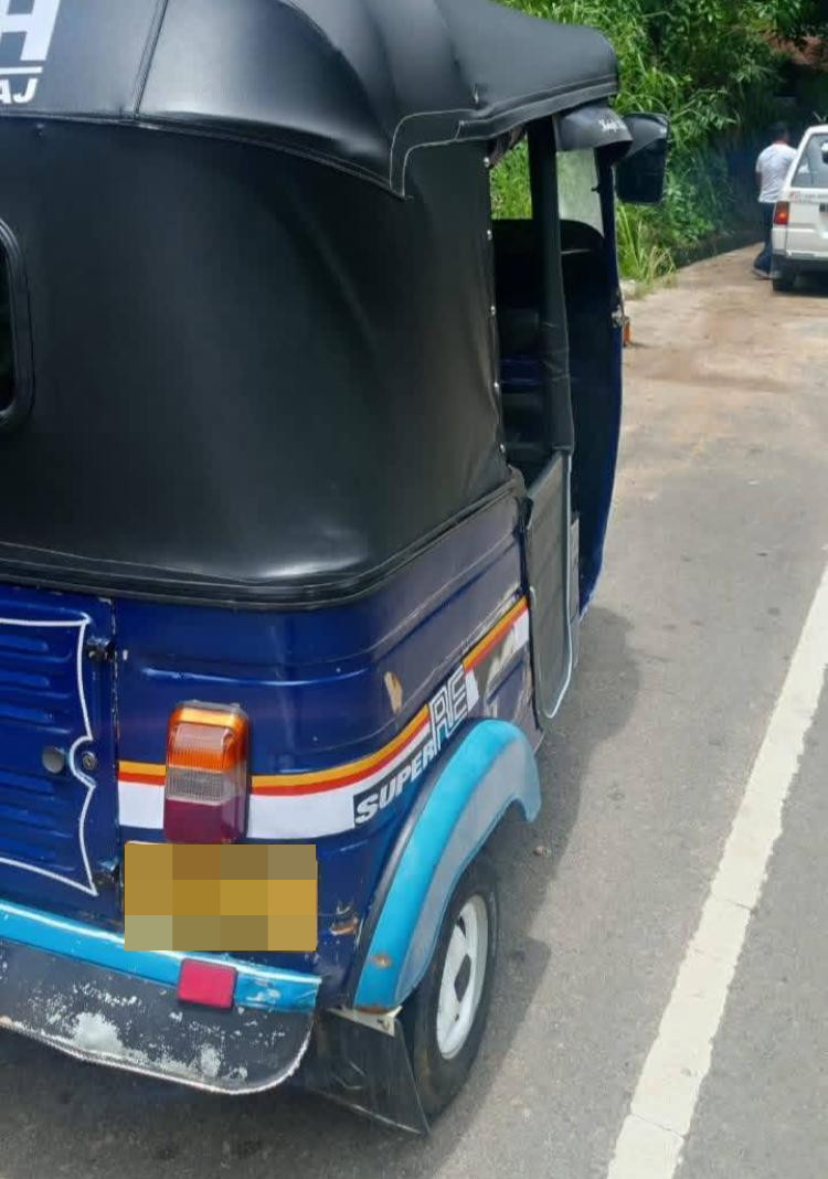 Bajaj Three Wheel 2007 - பயன்படுத்தப்பட்டது முச்சக்கர வண்டி sale in Sri Lanka - patpat.lk