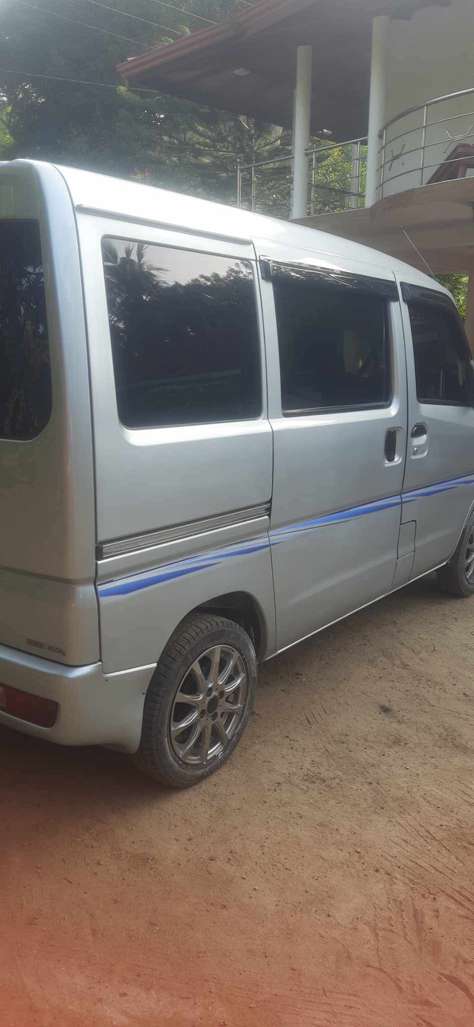 Nissan NV100 2013 - Used Van sale in Sri Lanka - patpat.lk