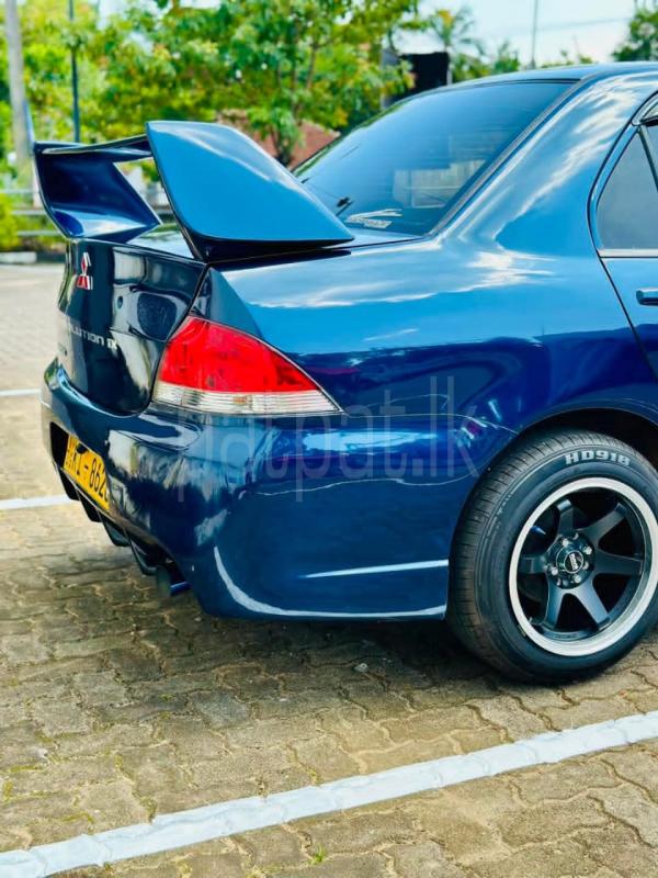 Advertisement image 3