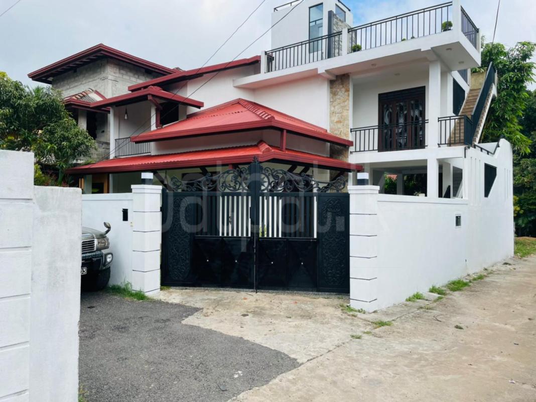 House for Sale in Ganemulla