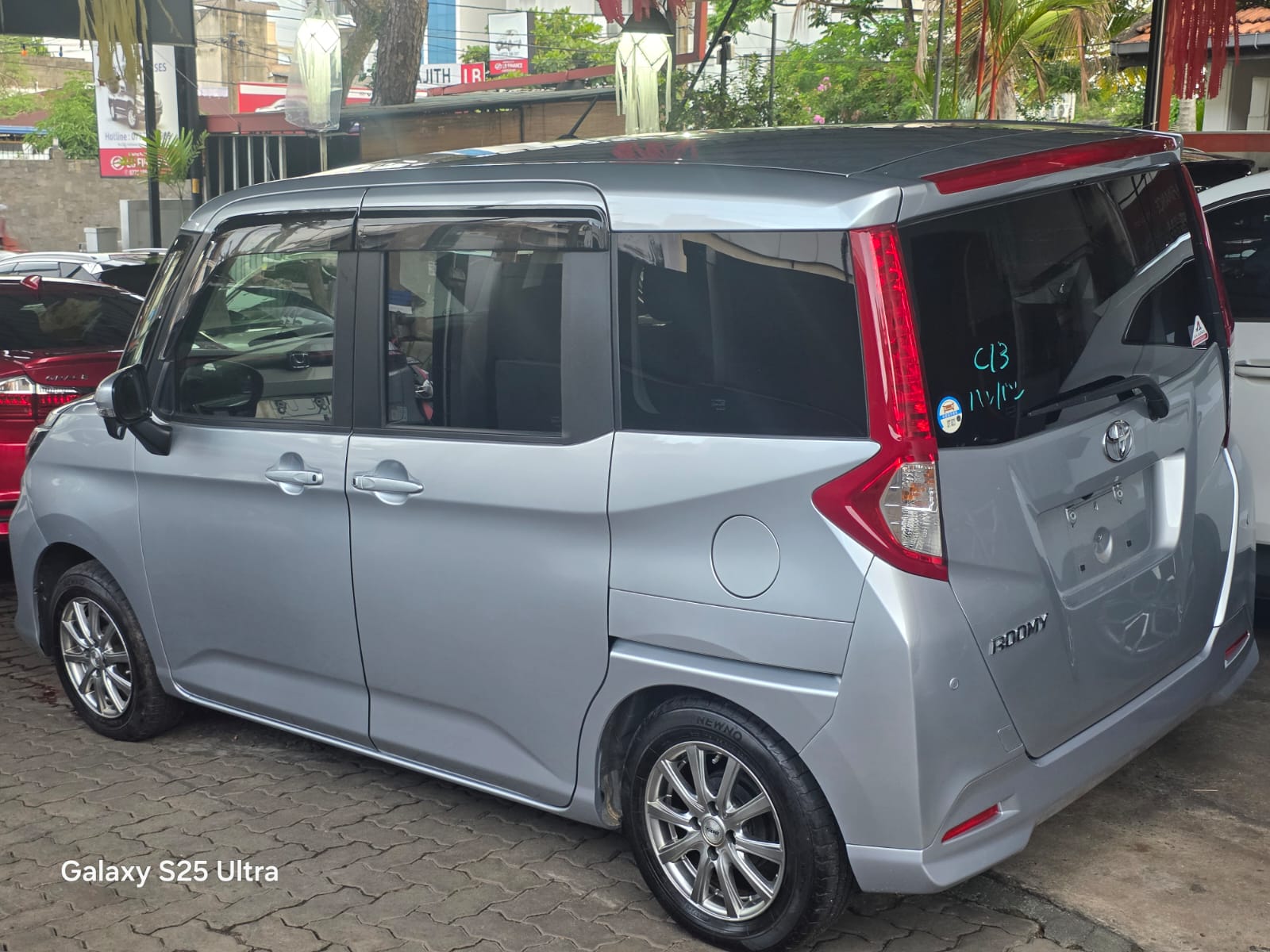 Toyota Roomy 2023 - பயன்படுத்தப்பட்டது வேன் sale in Sri Lanka - patpat.lk