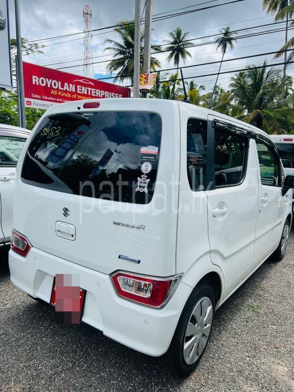 Advertisement image 1