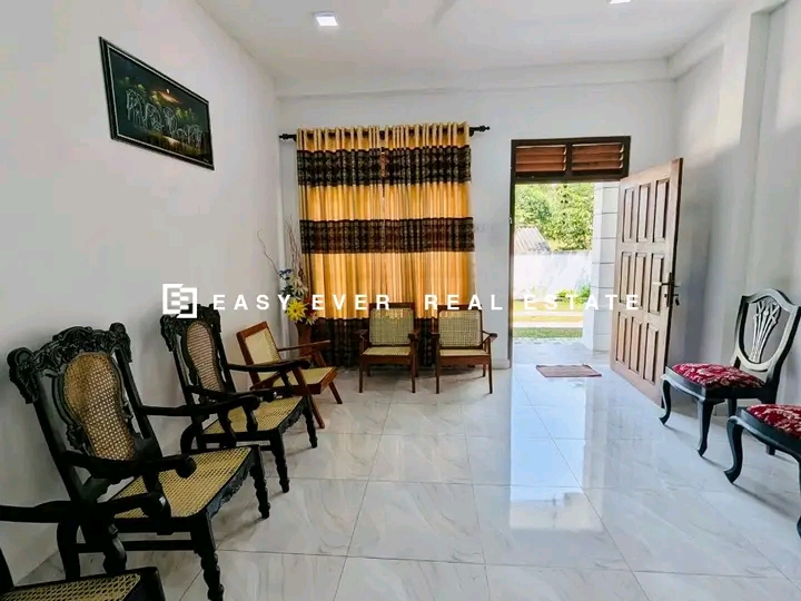 House for Sale in Minuwangoda