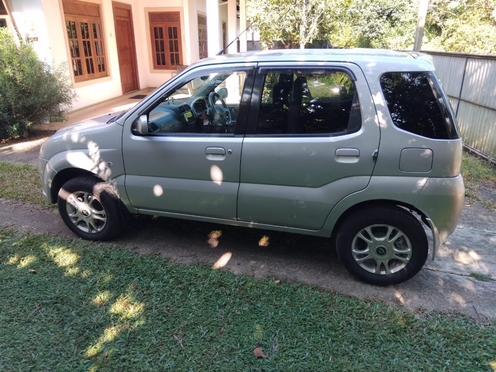 Chevrolet Cruze 2003 - Used Car sale in Sri Lanka - patpat.lk
