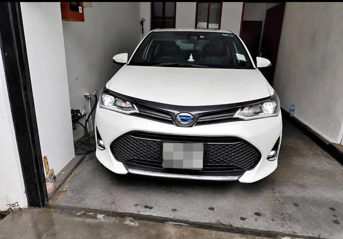 Toyota Axio 2019 - பயன்படுத்தப்பட்டது கார் sale in Sri Lanka - patpat.lk