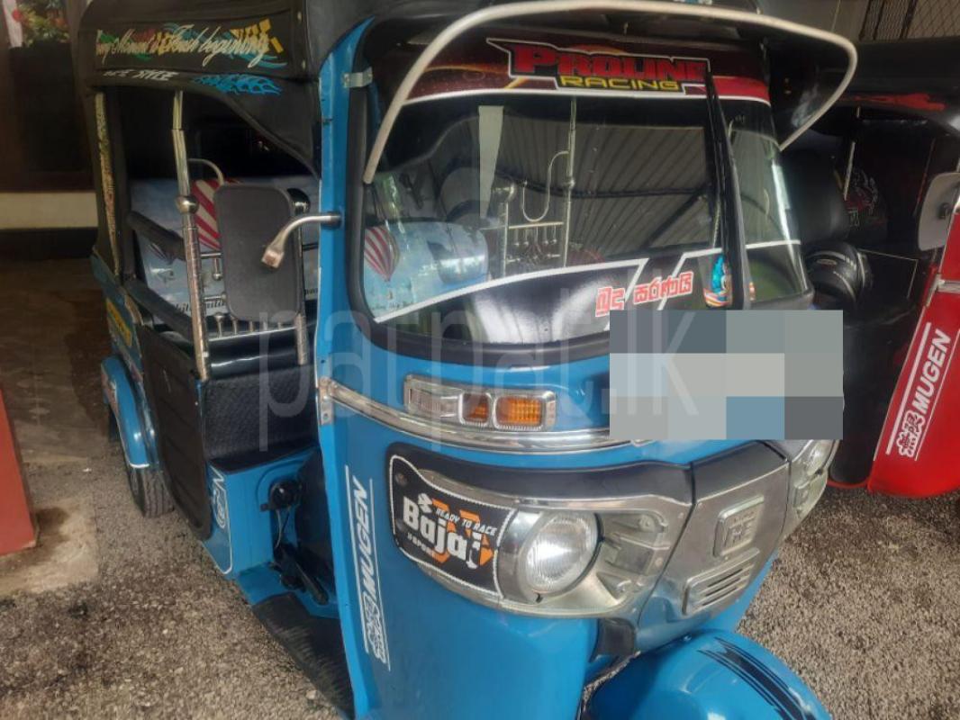 Bajaj Three Wheel 2018 - பயன்படுத்தப்பட்டது முச்சக்கர வண்டி sale in Sri Lanka - patpat.lk