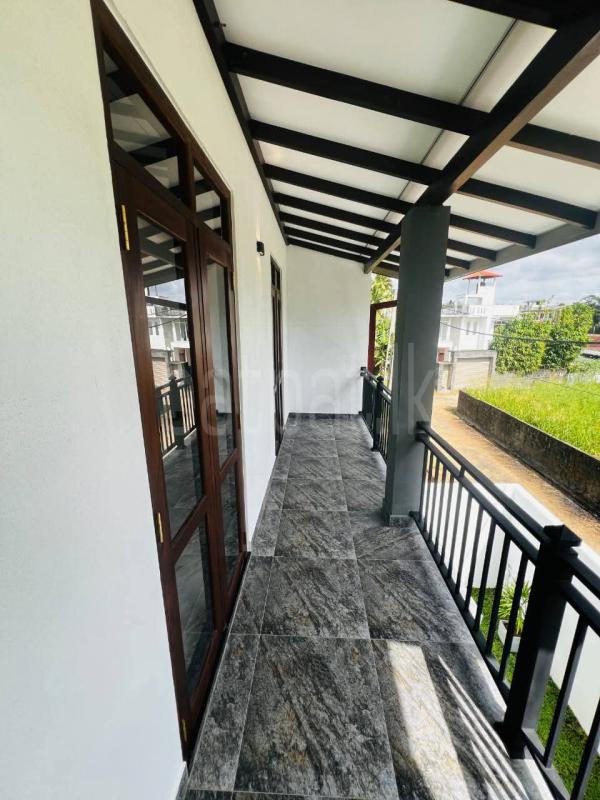 House for Sale in Athurugiriya