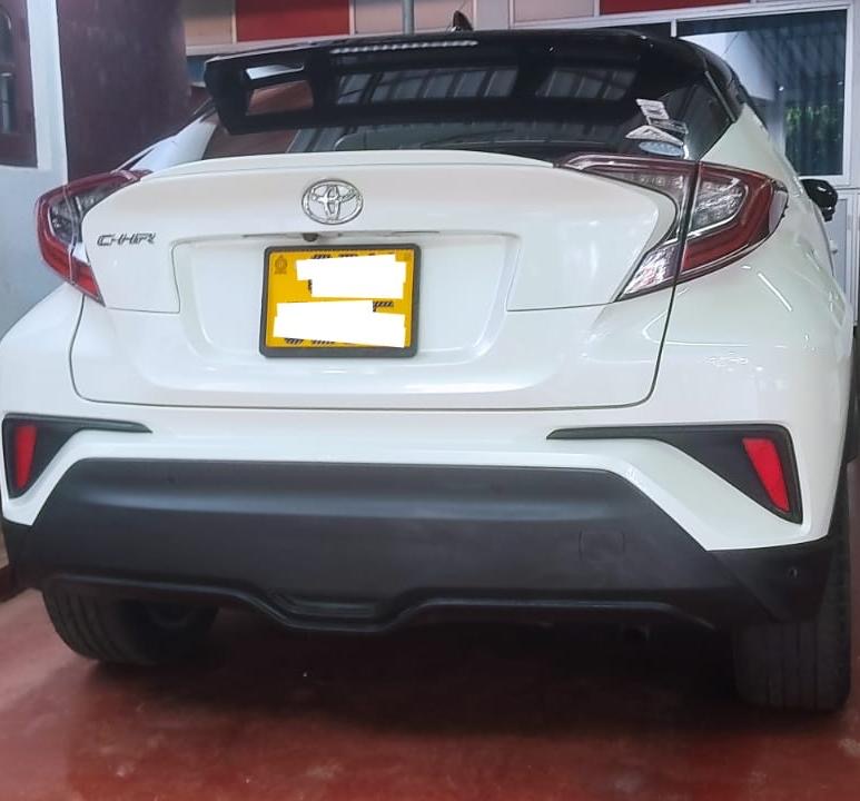 Toyota CHR 2018 - பயன்படுத்தப்பட்டது SUV sale in Sri Lanka - patpat.lk