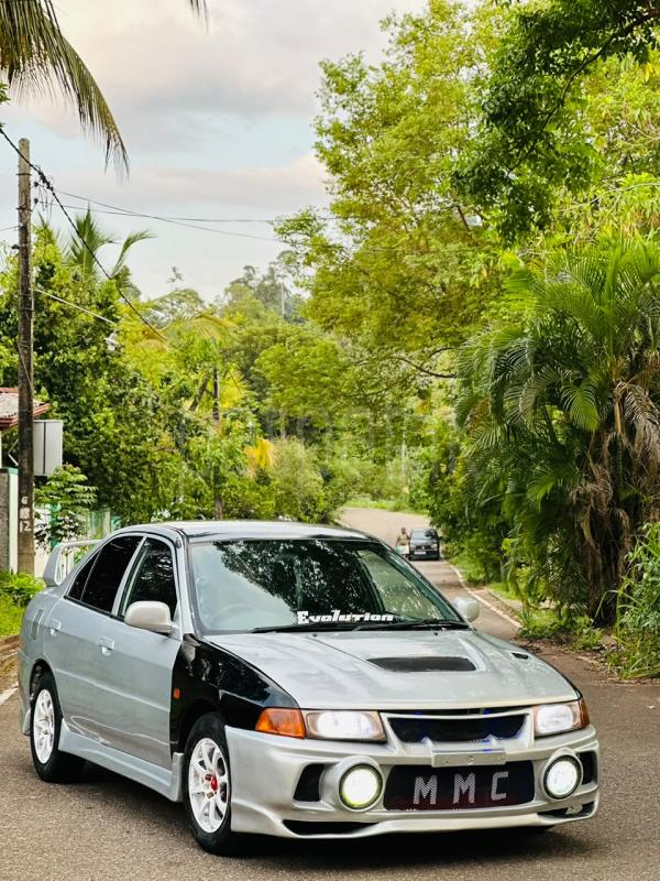 Mitsubishi Lancer 2000 - பயன்படுத்தப்பட்டது கார் sale in Sri Lanka - patpat.lk