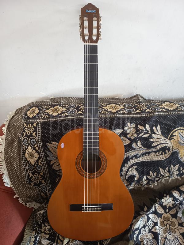 Classic guitar c40 yamaha