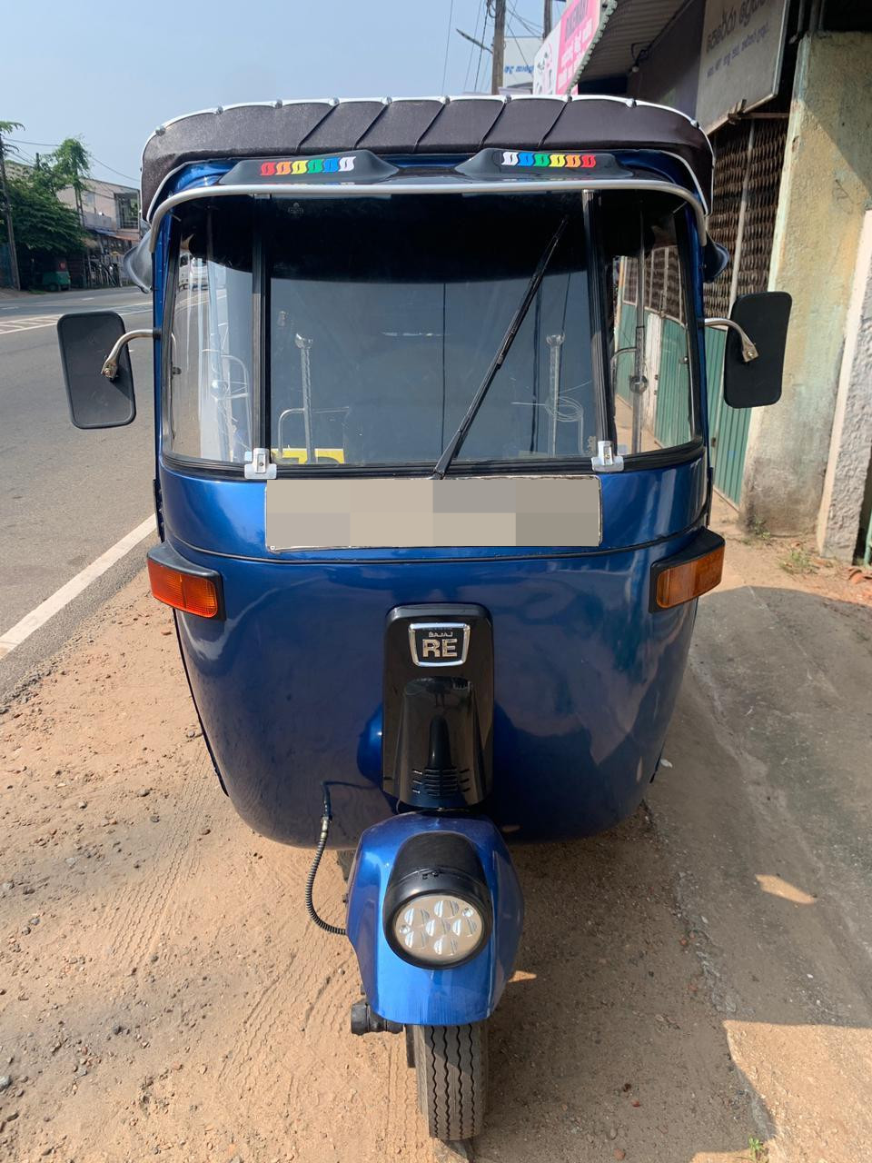 Bajaj Three Wheel 2007 ads-image-1