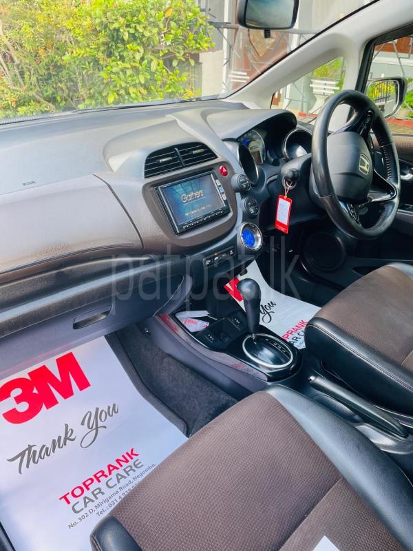 Advertisement image 3