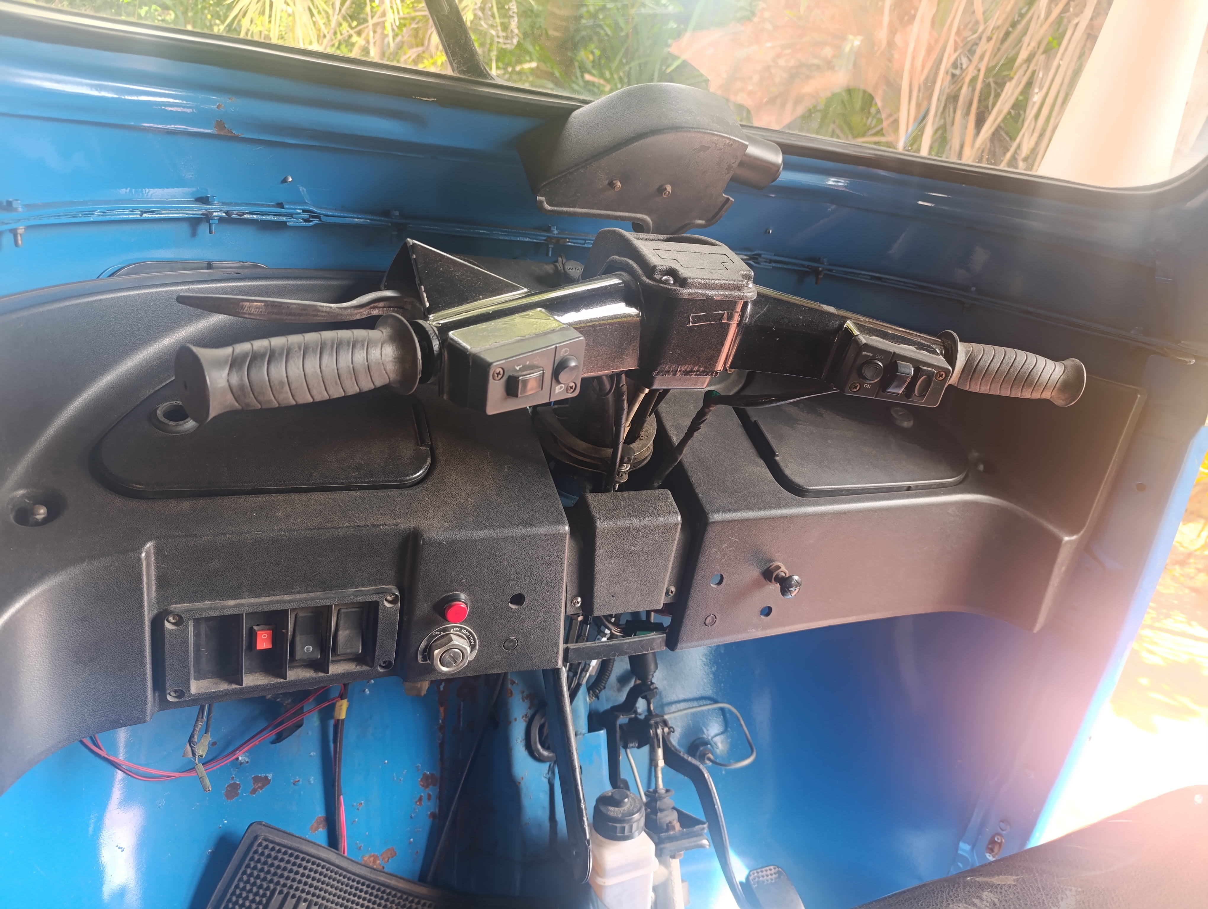 Bajaj Three Wheel 2012 - மறுசீரமைக்கப்பட்டது முச்சக்கர வண்டி sale in Sri Lanka - patpat.lk