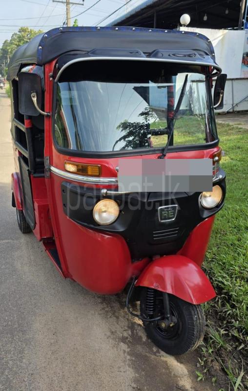Bajaj Three Wheel 2016 - பயன்படுத்தப்பட்டது முச்சக்கர வண்டி sale in Sri Lanka - patpat.lk