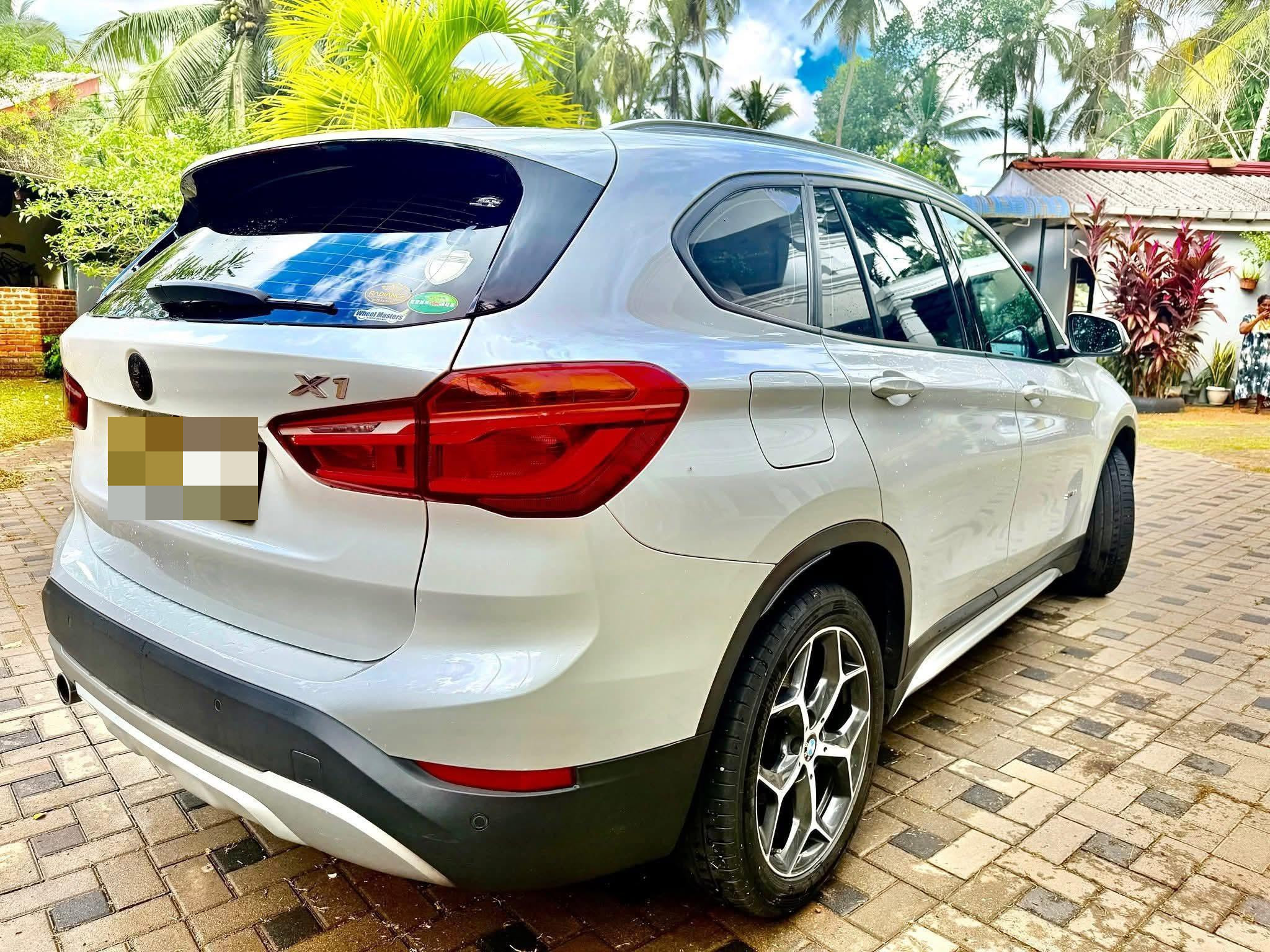 BMW x1 2018 - மறுசீரமைக்கப்பட்டது SUV sale in Sri Lanka - patpat.lk