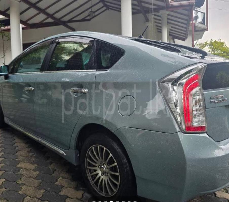 Toyota Prius 2013 - Used Car sale in Sri Lanka - patpat.lk