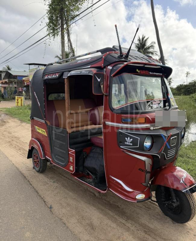 Bajaj Three Wheel 2016 - Used Three wheeler sale in Sri Lanka - patpat.lk