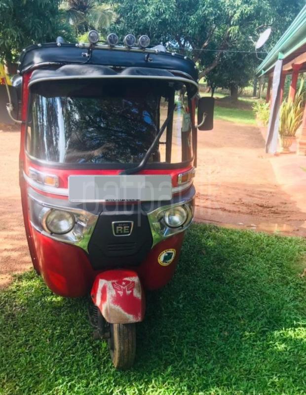 Bajaj Three Wheel 2016 - மறுசீரமைக்கப்பட்டது முச்சக்கர வண்டி sale in Sri Lanka - patpat.lk