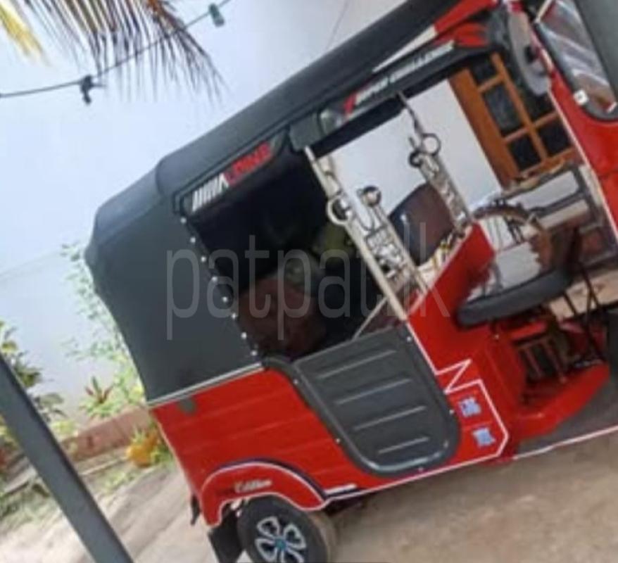 Bajaj Three Wheel 2006 - பயன்படுத்தப்பட்டது முச்சக்கர வண்டி sale in Sri Lanka - patpat.lk