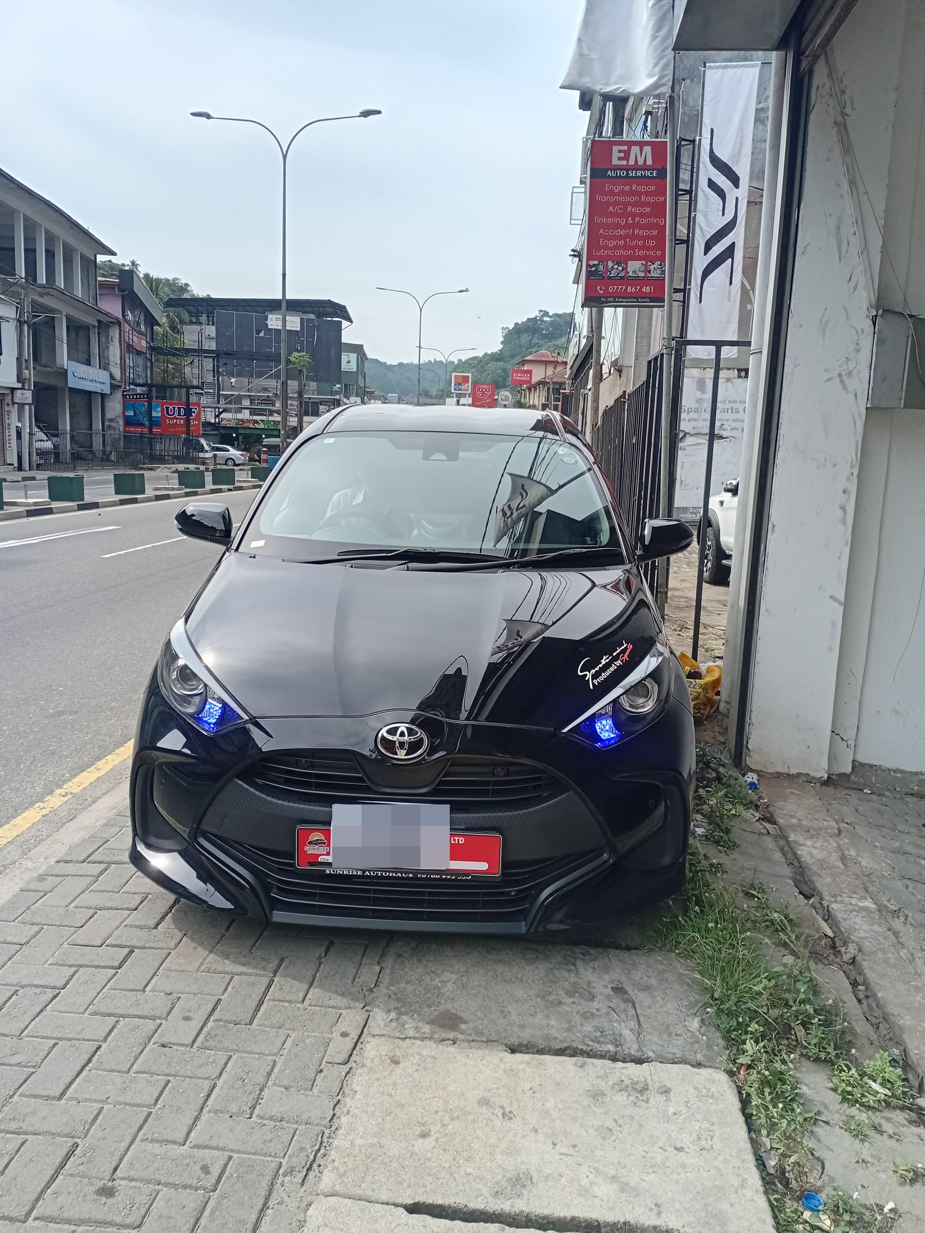 Toyota Yaris 2023 - Used Car sale in Sri Lanka - patpat.lk