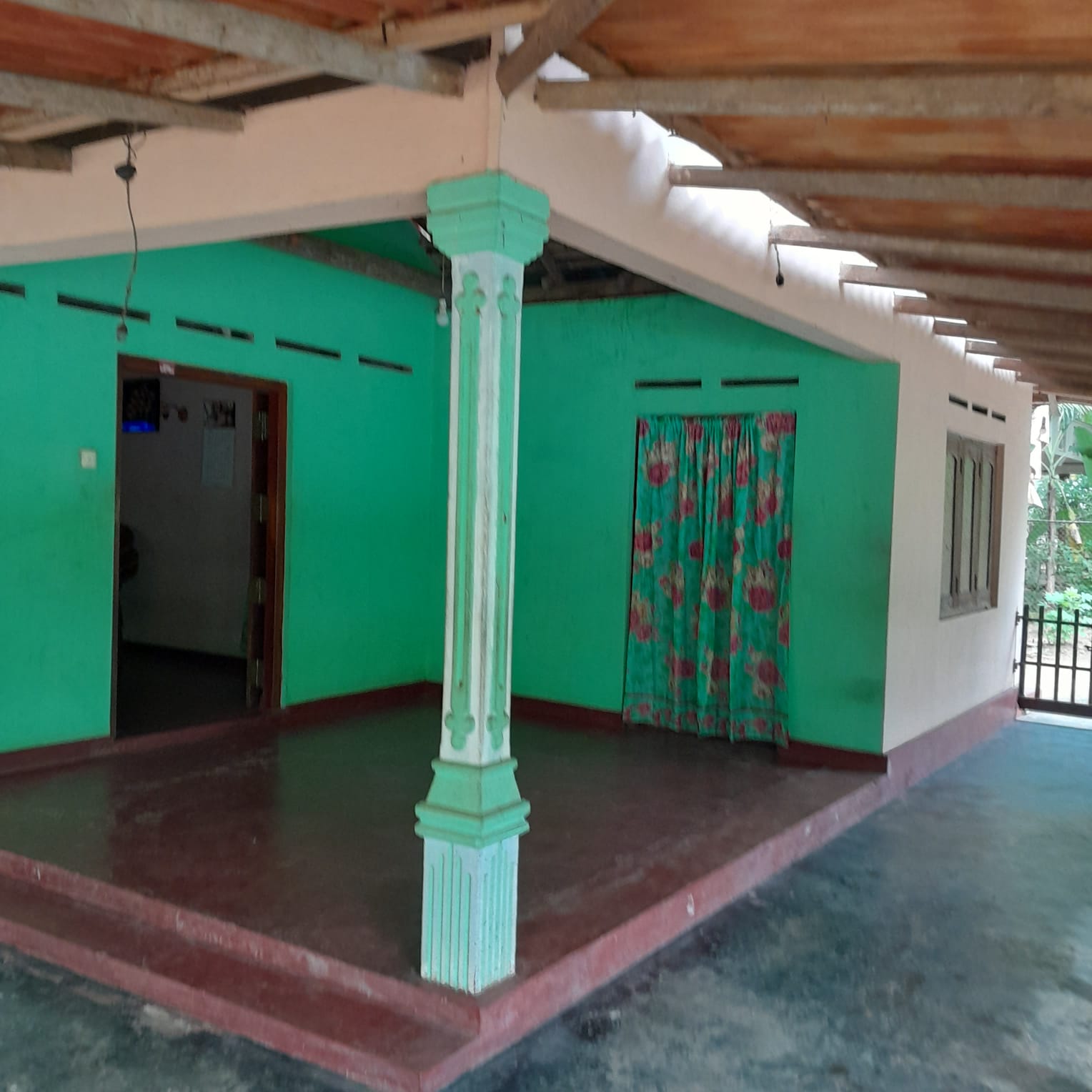 House for Sale in Weeraketiya