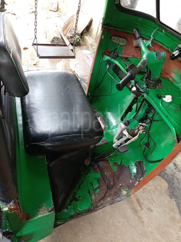 Bajaj 2 stroke 1998 - භාවිතා කරන ලද ත්‍රිරෝද රථය sale in Sri Lanka - patpat.lk