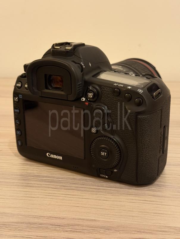 Canon 5D Mark IV
