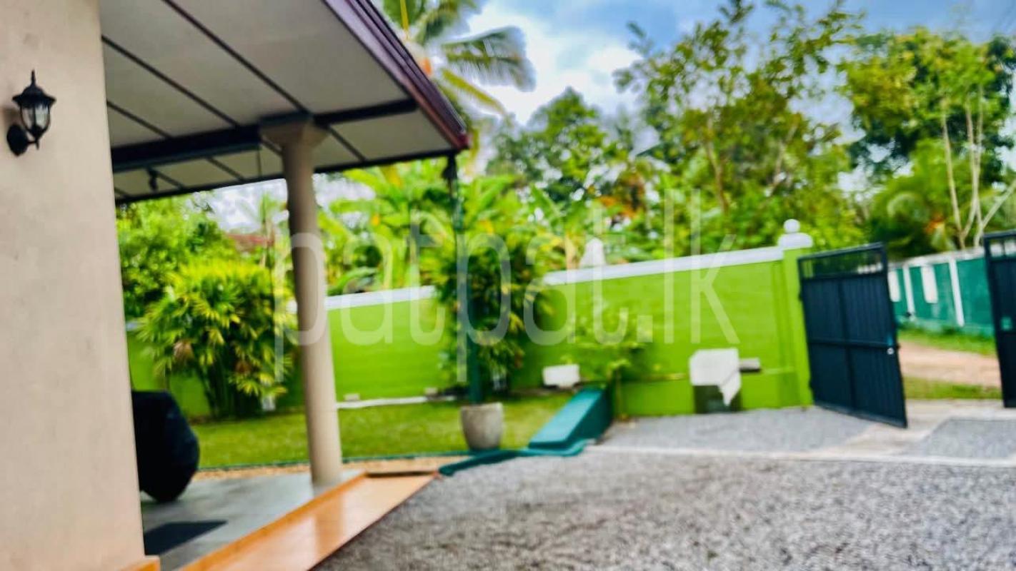 House for Sale in Athurugiriya