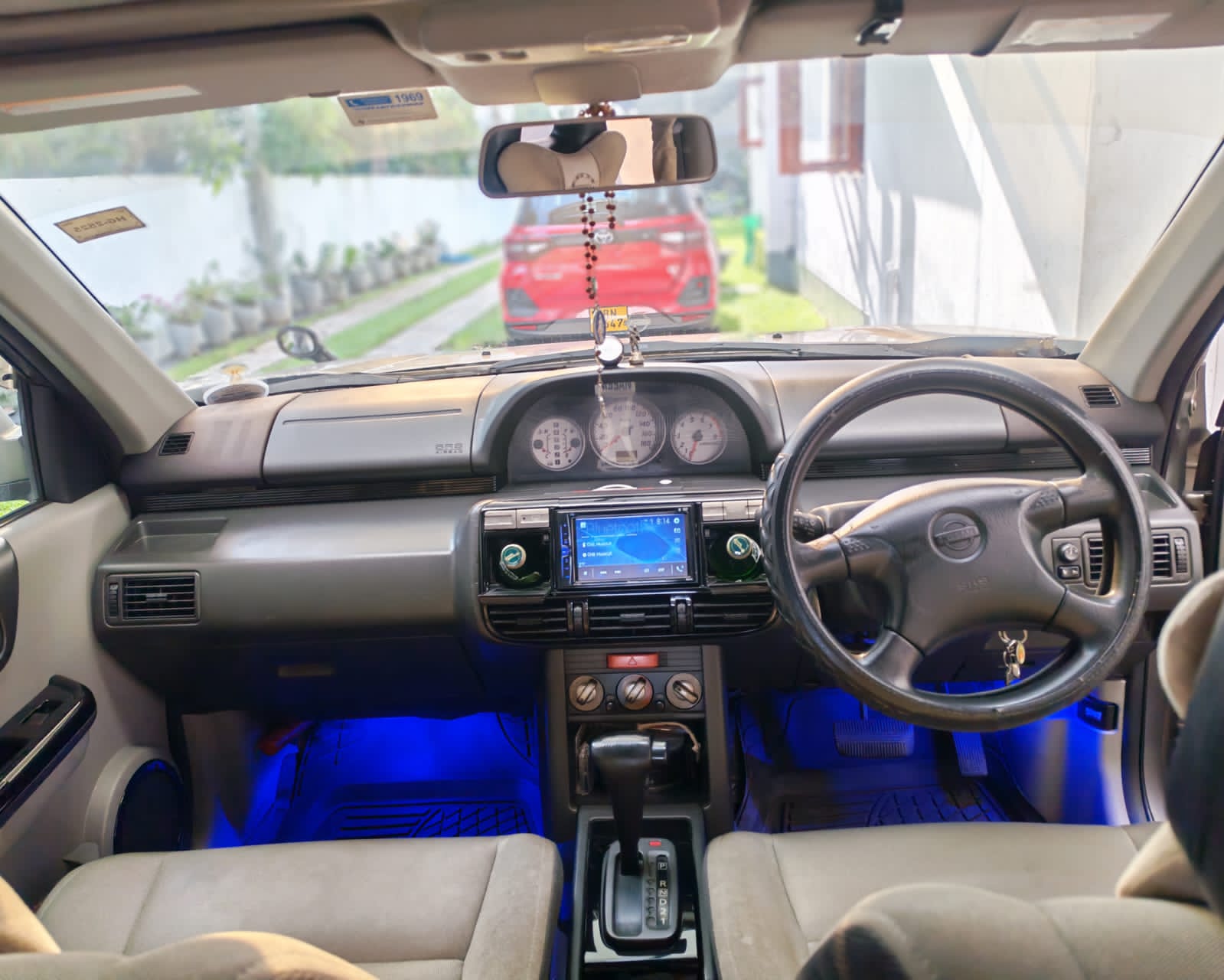 Nissan X Trail 2000 - பயன்படுத்தப்பட்டது SUV sale in Sri Lanka - patpat.lk