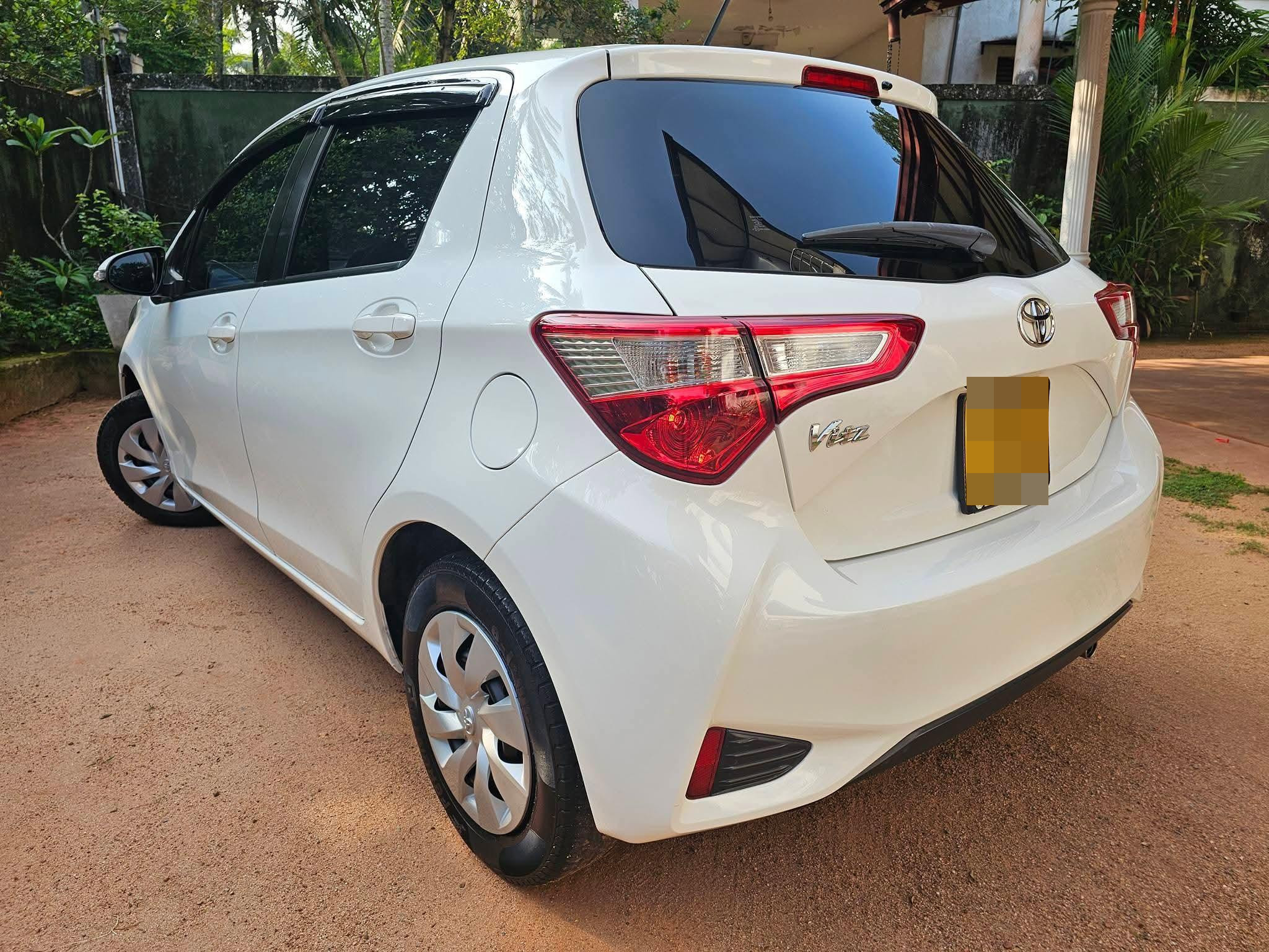Toyota Vitz 2017 - Used Car sale in Sri Lanka - patpat.lk