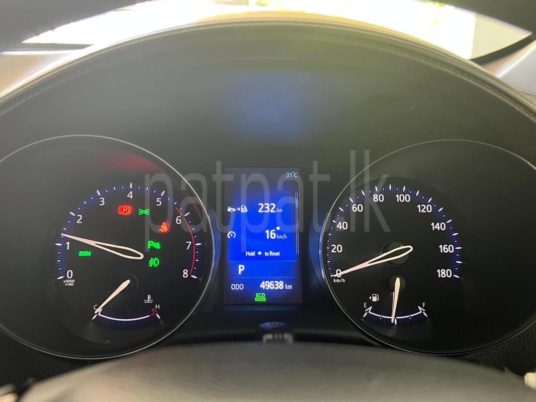 Toyota CHR 2017 - பயன்படுத்தப்பட்டது SUV sale in Sri Lanka - patpat.lk