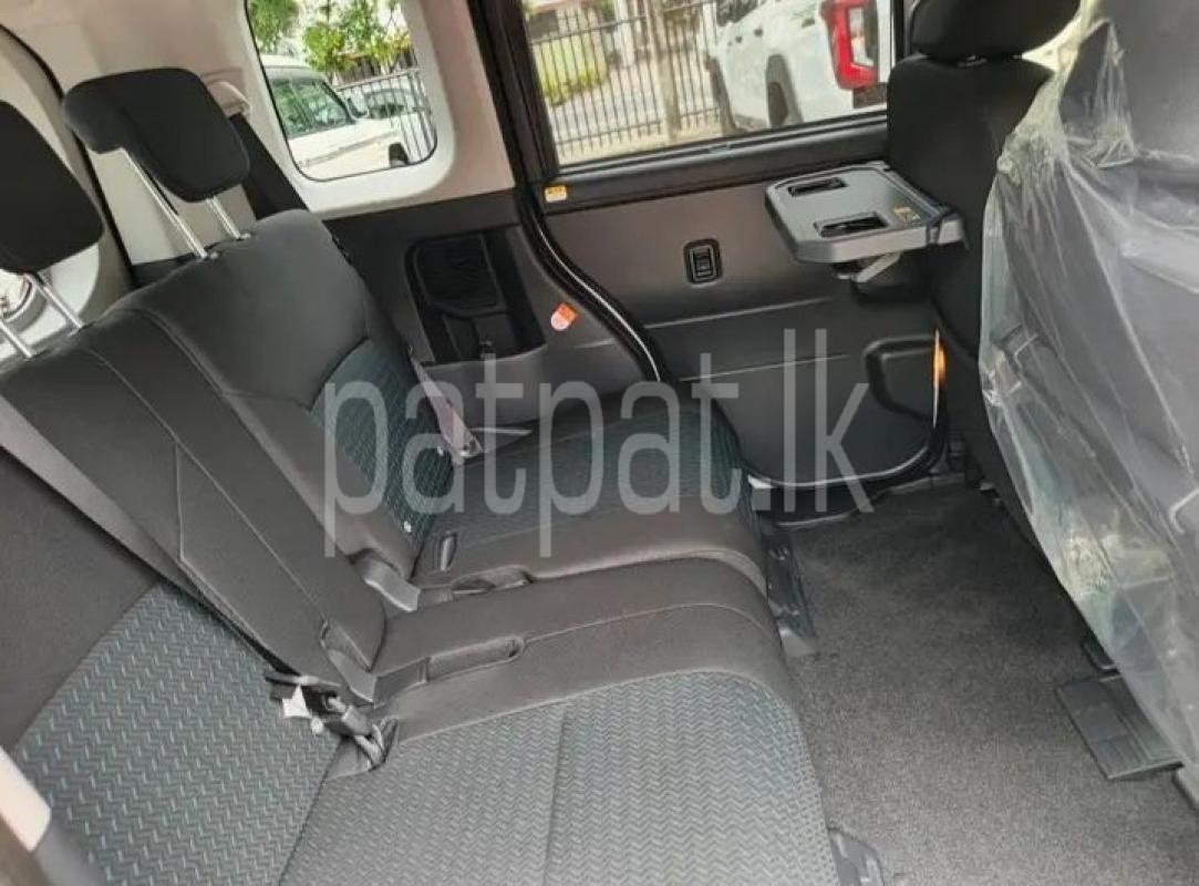 Advertisement image 6