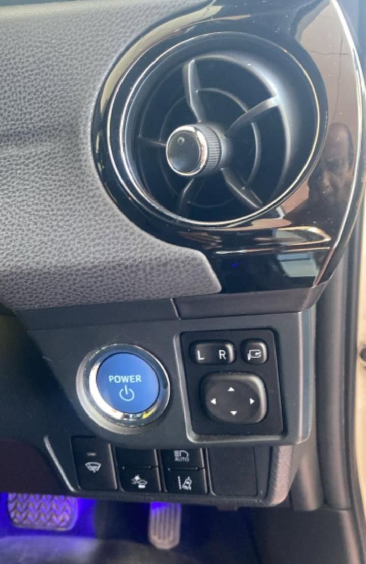 Toyota Axio 2017 - භාවිතා කරන ලද කාර් sale in Sri Lanka - patpat.lk