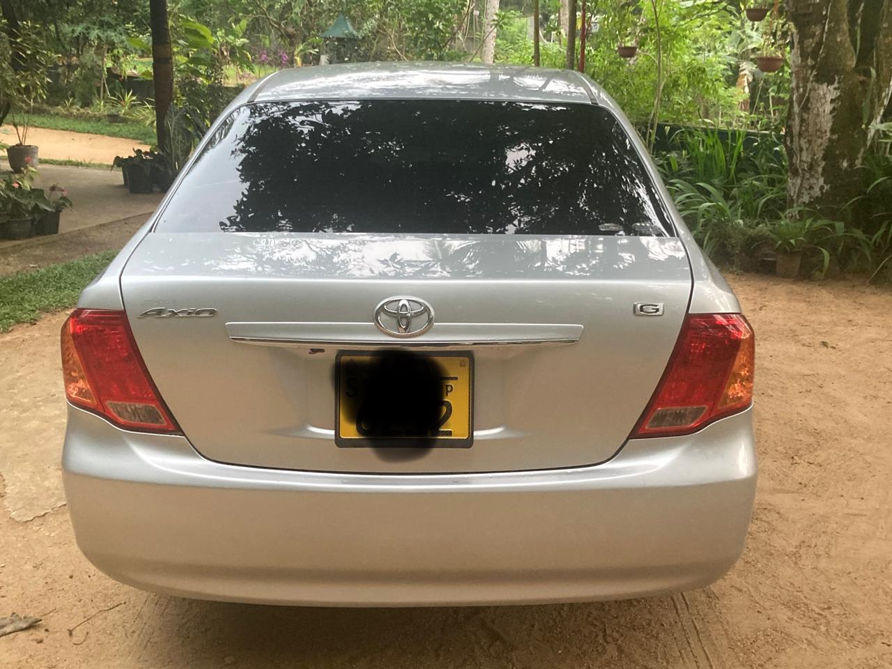 Toyota Axio 2011 - பயன்படுத்தப்பட்டது கார் sale in Sri Lanka - patpat.lk
