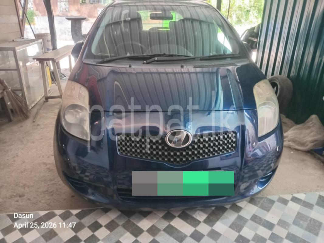 Toyota Vitz 2005 - பயன்படுத்தப்பட்டது கார் sale in Sri Lanka - patpat.lk
