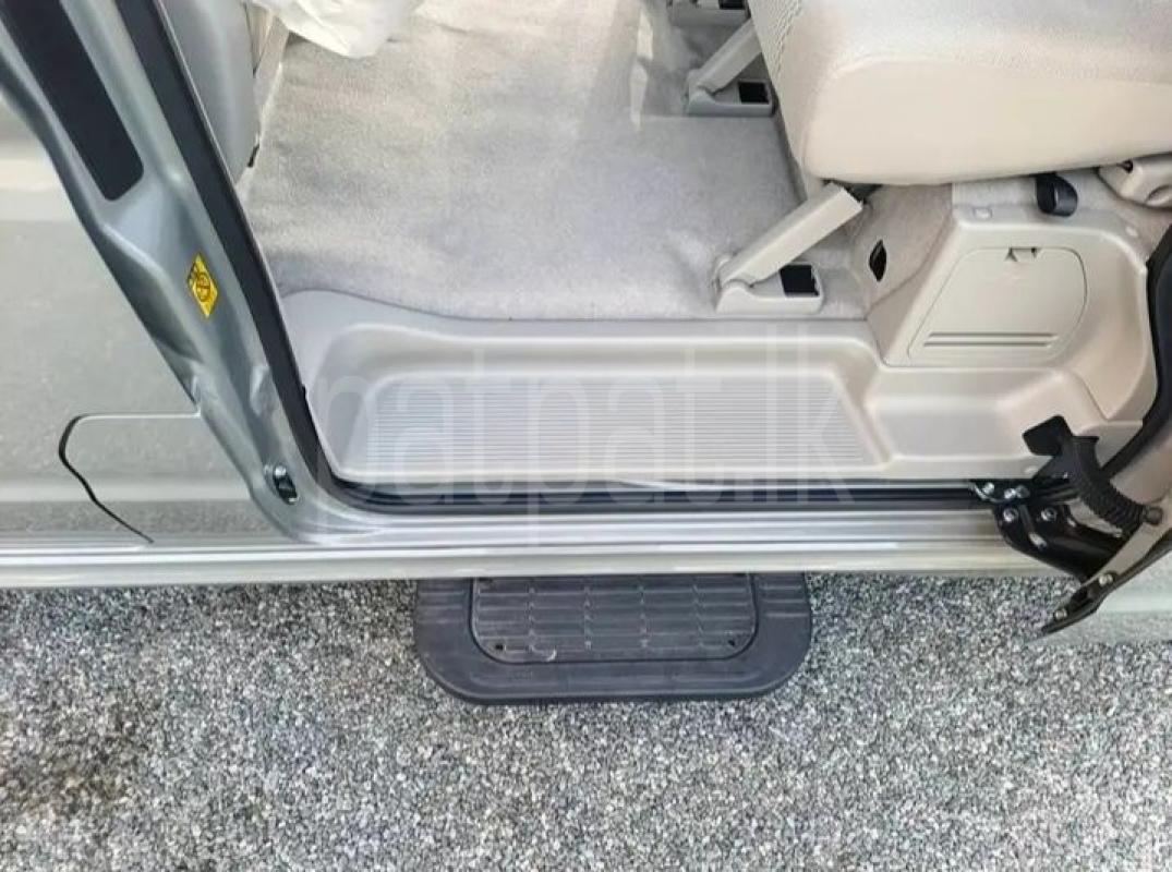 Advertisement image 6