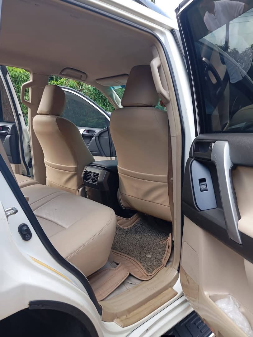 Toyota Land Cruiser 2013 - பயன்படுத்தப்பட்டது SUV sale in Sri Lanka - patpat.lk